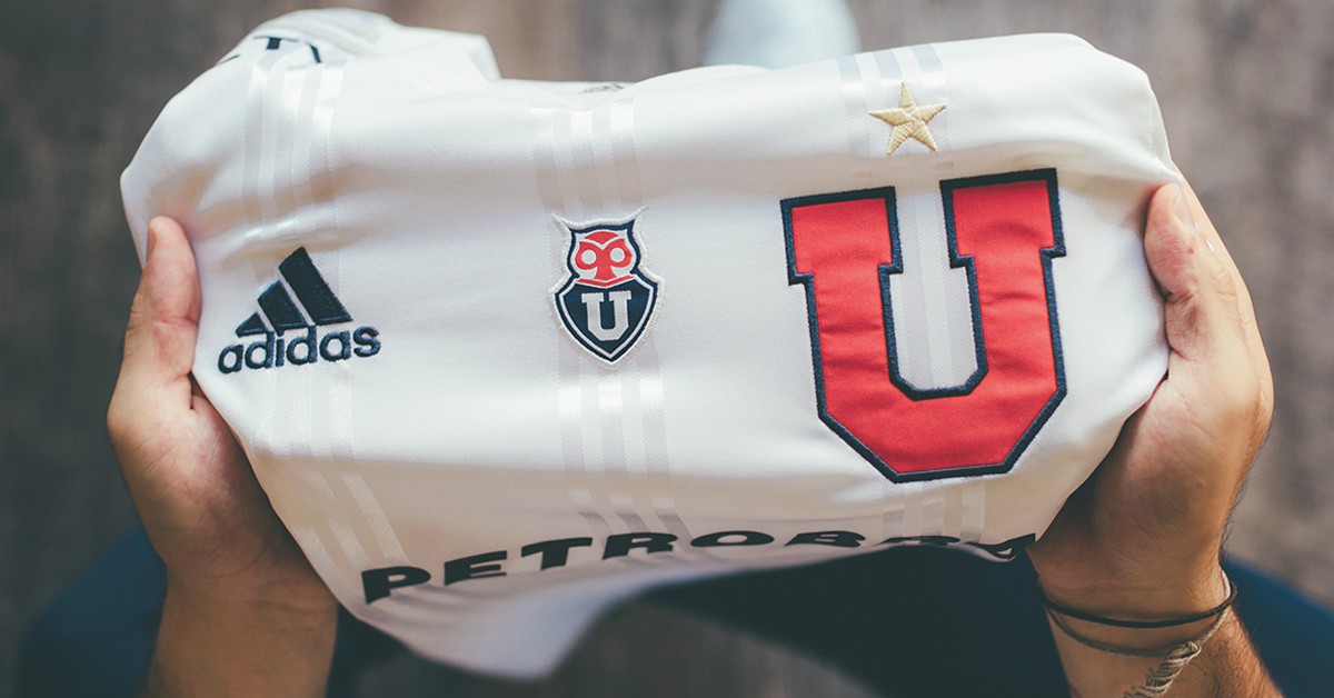 Camiseta Alternativa Universidad de Chile 2020